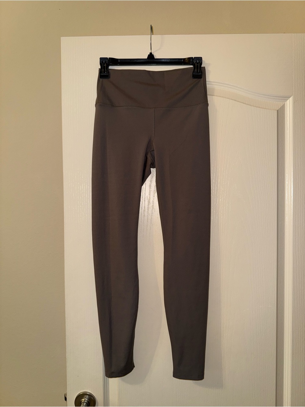 all in motion Women's High-Waist Leggings in Taupe - true color 3rd/4th pic